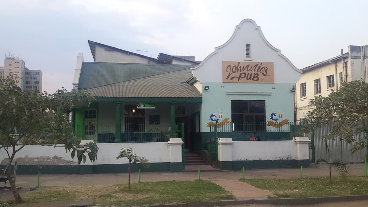 Johnnies Pub